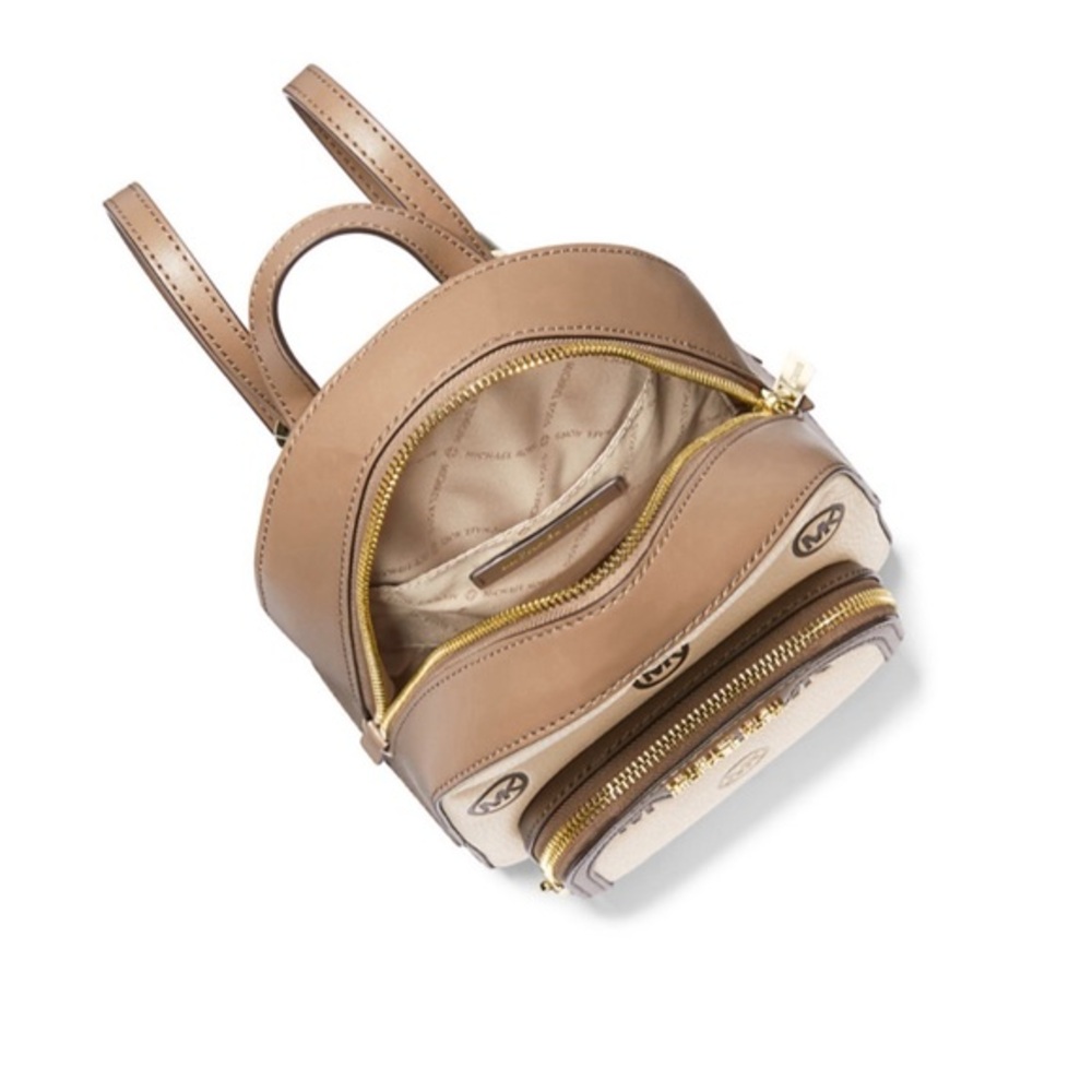 NWT MICHAEL KORS OUTLET Jaycee Extra-Small Logo Debossed Convertible‎ Backpack - Picture 2 of 9